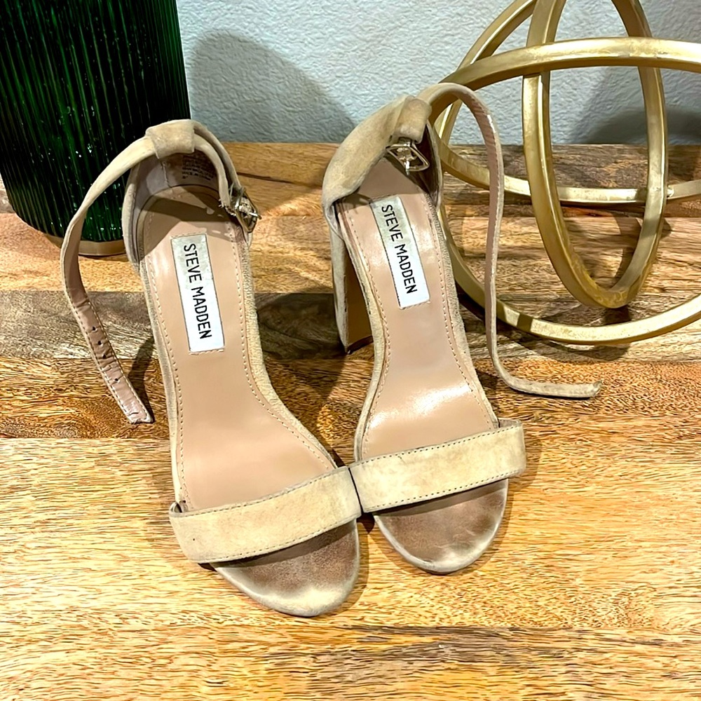 Steve Madden carrson block heel 5.5